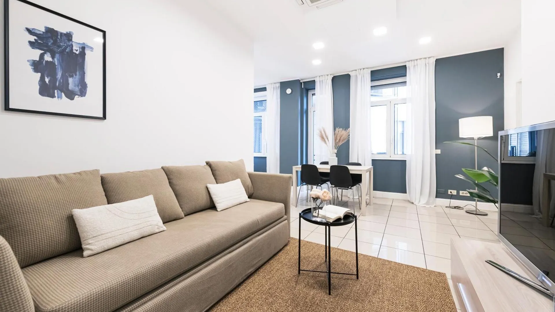 Easylife - Elegante E Rifinito Appartamento Vista Duomo In Piazza San Babila Milano Lägenhet
