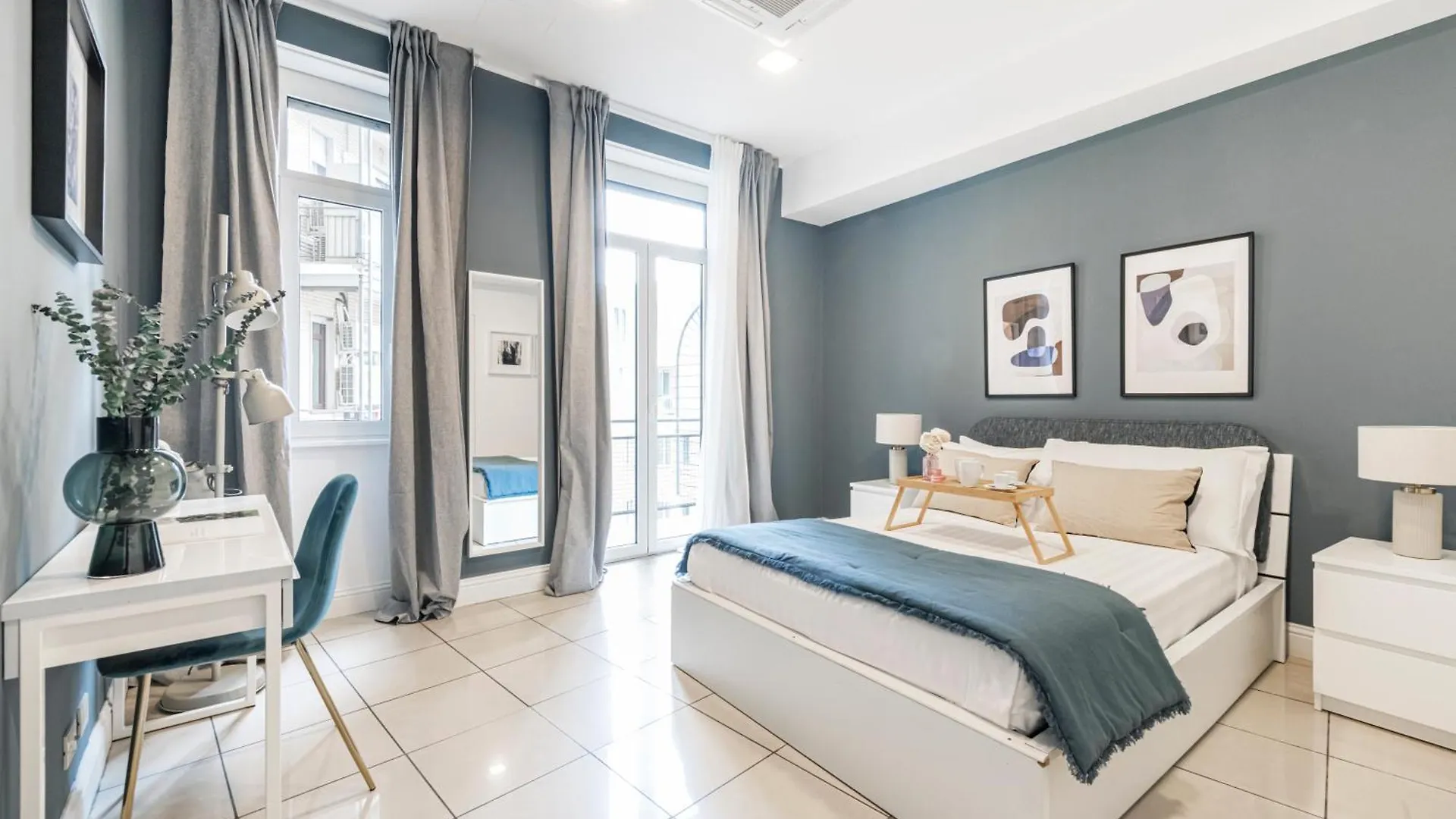 Easylife - Elegante E Rifinito Appartamento Vista Duomo In Piazza San Babila Milano Italien